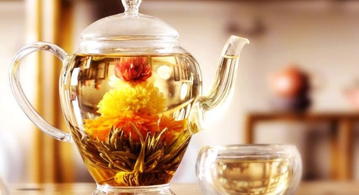 pot of premium ceylon tea